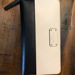 Kate Spade black/white wallet/clutch